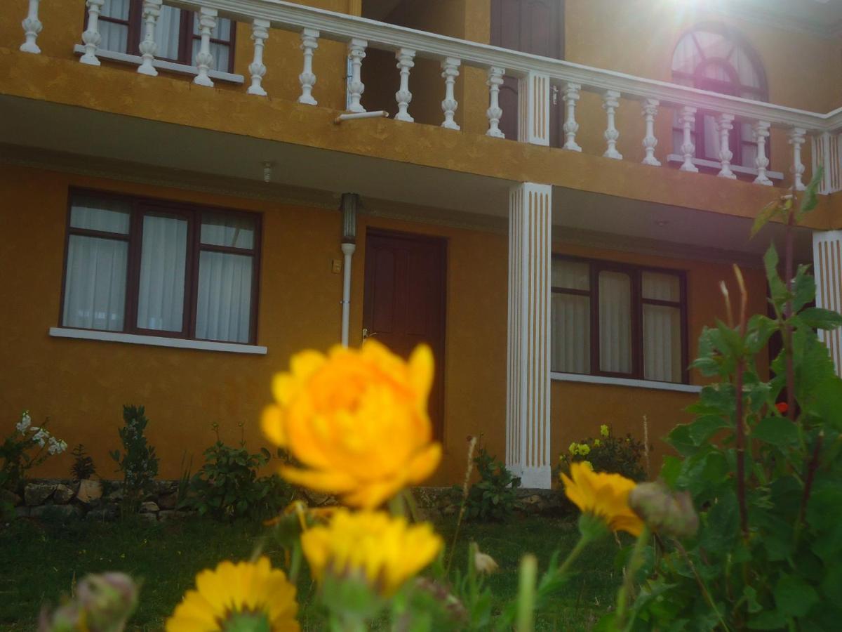 Hostal Del Sol Isla Del Sol Buitenkant foto